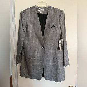 Women’s Suit Size 18